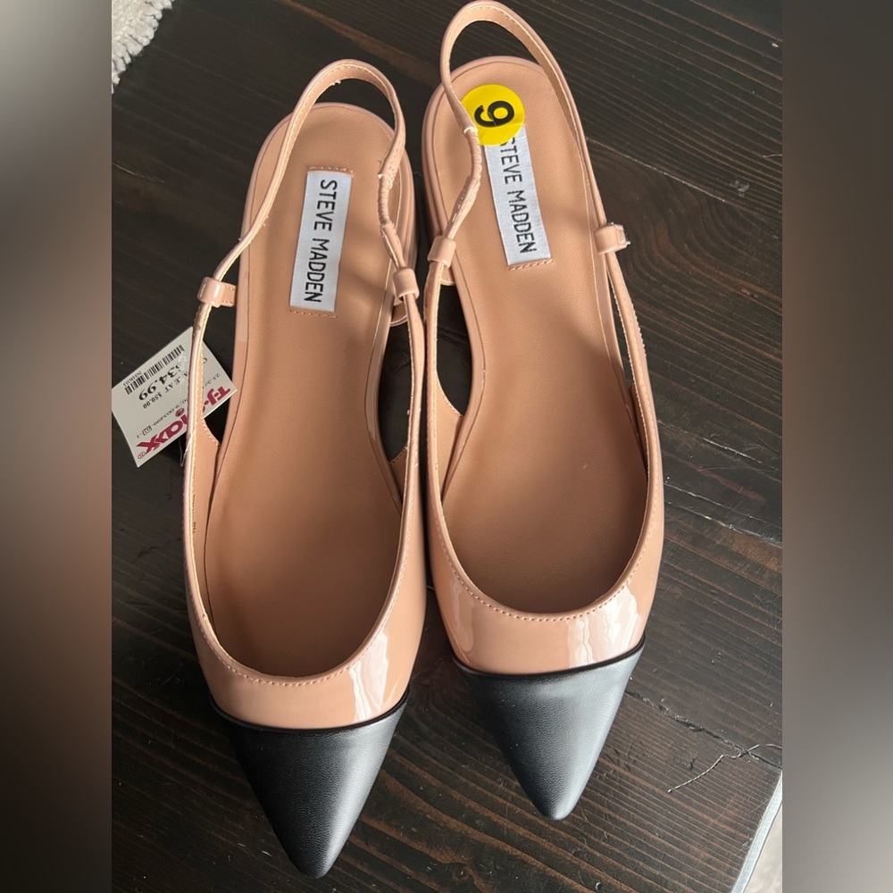 NWT Steve Madden flats
